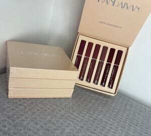 4 Boxes - HANDAIYAN Matte Liquid Lipstick Set - Red, Pink, Nude, Berry, Mauve